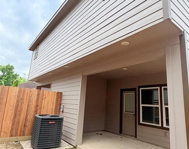 7034 Smilax Street - Photo Thumbnail 20