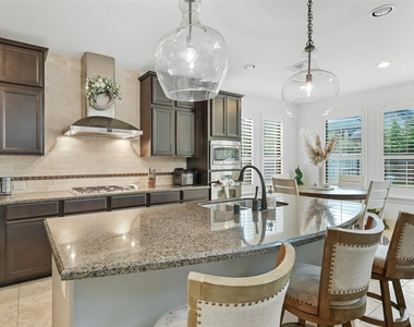 17611 Fossil Ridge Lane - Photo Thumbnail 11