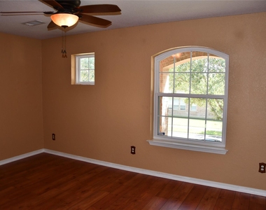 18118 Cypress Valley Lane - Photo Thumbnail 16
