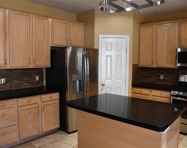 18118 Cypress Valley Lane - Photo Thumbnail 12