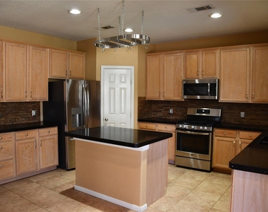 18118 Cypress Valley Lane - Photo Thumbnail 15
