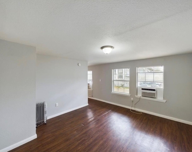 607 Enid Street - Photo Thumbnail 6