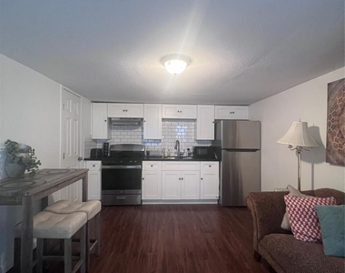 607 Enid Street - Photo Thumbnail 3