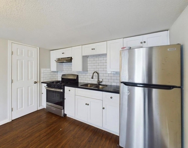 607 Enid Street - Photo Thumbnail 5