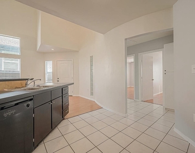 4617 Talina Way - Photo Thumbnail 9