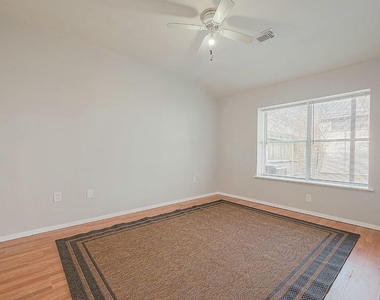 4617 Talina Way - Photo Thumbnail 11