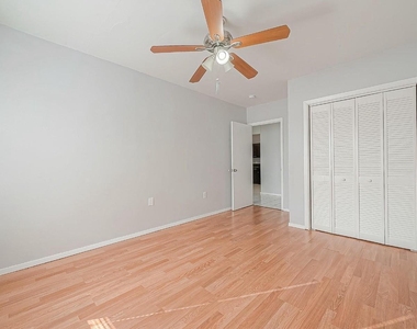 4617 Talina Way - Photo Thumbnail 18