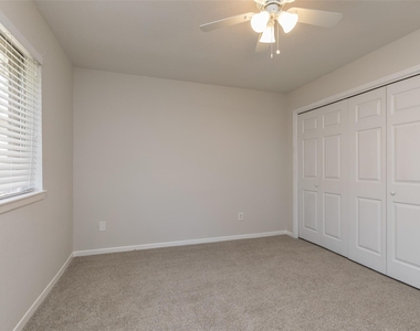 46 N Deerfoot Circle - Photo Thumbnail 23