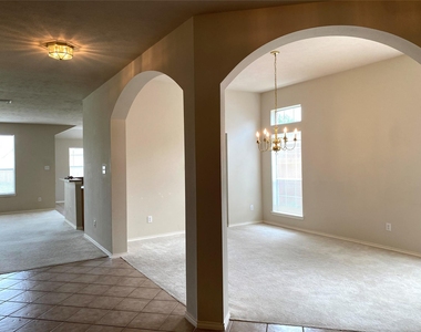 2507 Atwood Glen Lane - Photo Thumbnail 1