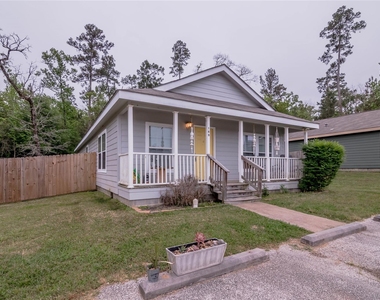 160 Varsity Drive - Photo Thumbnail 1