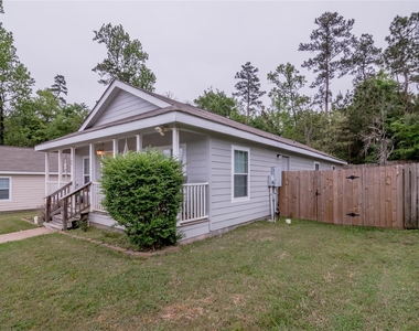 160 Varsity Drive - Photo Thumbnail 2