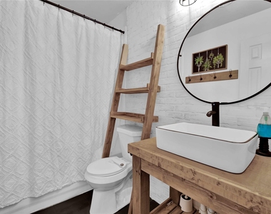997 Hamilton Street - Photo Thumbnail 19