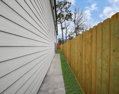 8213 Richland Drive - Photo Thumbnail 35