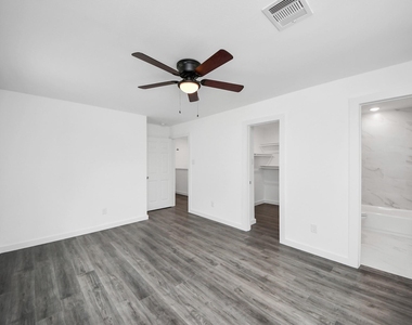 8213 Richland Drive - Photo Thumbnail 21