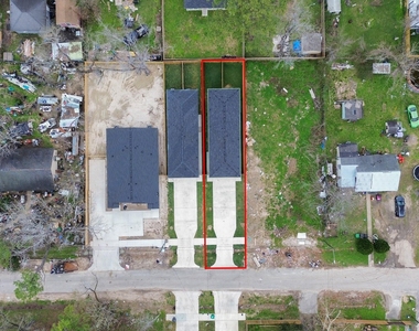8213 Richland Drive - Photo Thumbnail 1