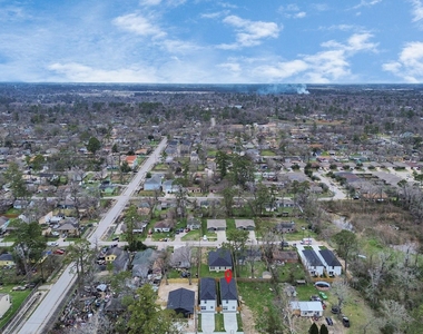 8213 Richland Drive - Photo Thumbnail 5