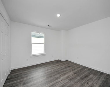 8213 Richland Drive - Photo Thumbnail 26