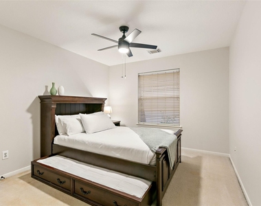 35 Larks Aire Place - Photo Thumbnail 35