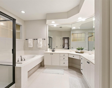35 Larks Aire Place - Photo Thumbnail 24