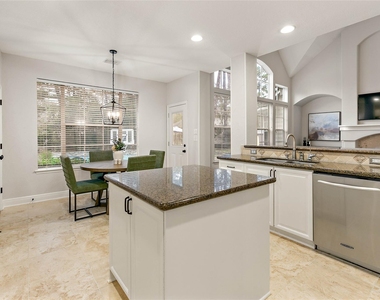 35 Larks Aire Place - Photo Thumbnail 14