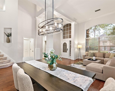 35 Larks Aire Place - Photo Thumbnail 6