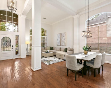 35 Larks Aire Place - Photo Thumbnail 4