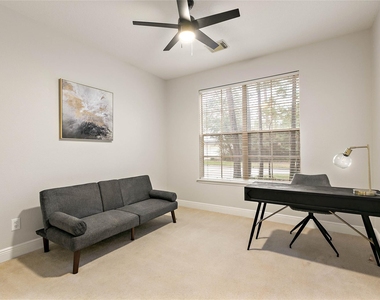 35 Larks Aire Place - Photo Thumbnail 12