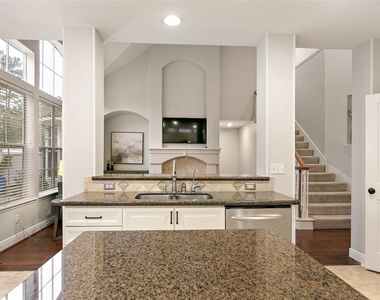35 Larks Aire Place - Photo Thumbnail 13