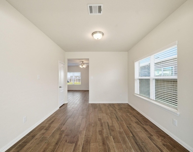 32942 Silver Meadow Way - Photo Thumbnail 16