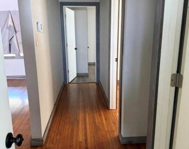3206 Jarvis Street - Photo Thumbnail 6