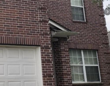 2725 Foster Hill Drive - Photo Thumbnail 4