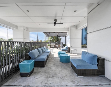 5454 Washington St Avenue - Photo Thumbnail 35