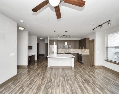 5454 Washington St Avenue - Photo Thumbnail 20