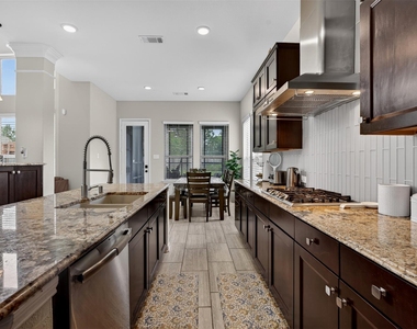 25238 Birchwood Springs Avenue - Photo Thumbnail 11