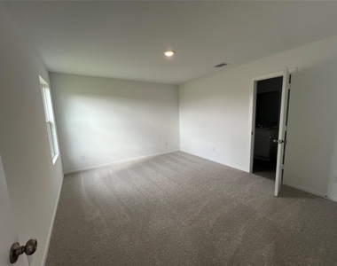 20027 Iron Winds Street - Photo Thumbnail 11