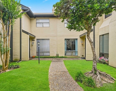 1116 Bering Drive - Photo Thumbnail 2