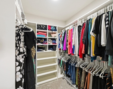 1116 Bering Drive - Photo Thumbnail 32