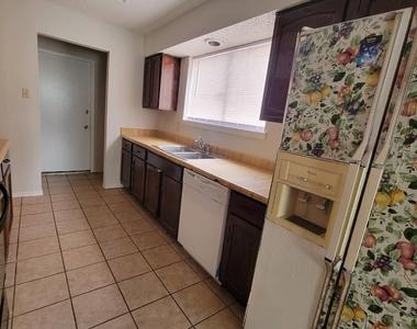 11651 Woodbuck Trail - Photo Thumbnail 13
