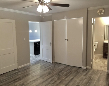 3271 Sul Ross - Photo Thumbnail 6