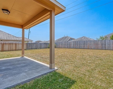 18211 Cimmaron Oak Lane - Photo Thumbnail 12
