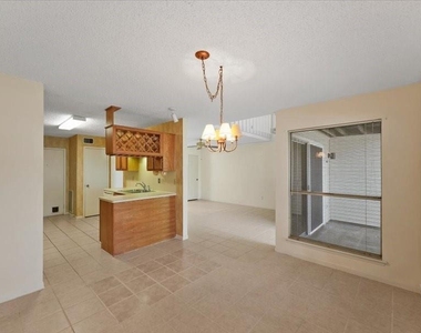 3317 Golden Trails Drive - Photo Thumbnail 4