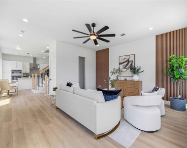 3103 Lelia Street - Photo Thumbnail 6