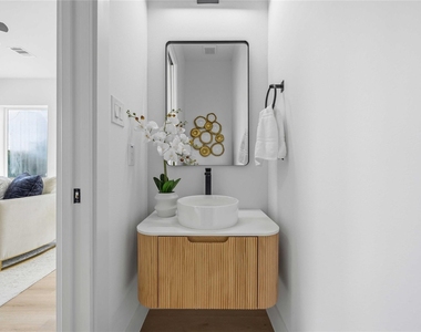 3103 Lelia Street - Photo Thumbnail 8