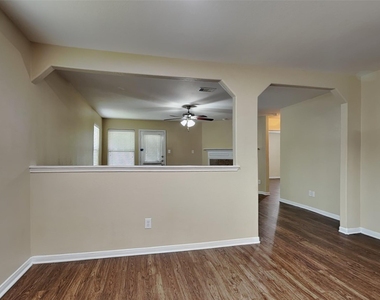 8102 Sweetstone Bluff Lane - Photo Thumbnail 3