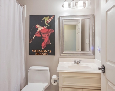 1207 Nagle Street - Photo Thumbnail 6