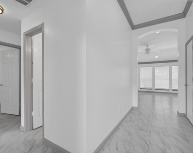 3515 Walden Drive - Photo Thumbnail 2