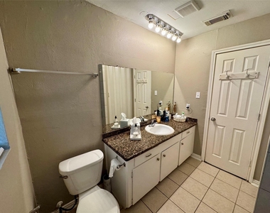 5218 Willowbend Boulevard - Photo Thumbnail 15