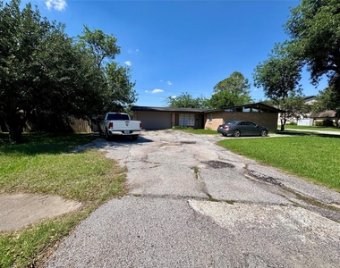 5218 Willowbend Boulevard - Photo Thumbnail 25