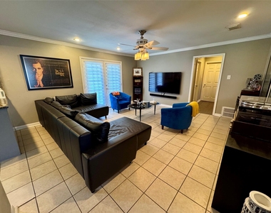 5218 Willowbend Boulevard - Photo Thumbnail 10