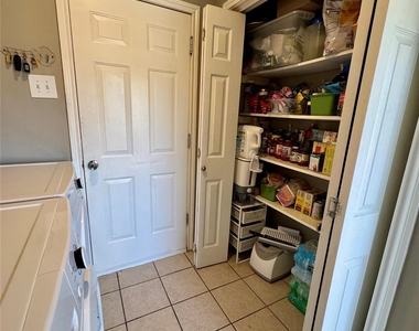 5218 Willowbend Boulevard - Photo Thumbnail 17